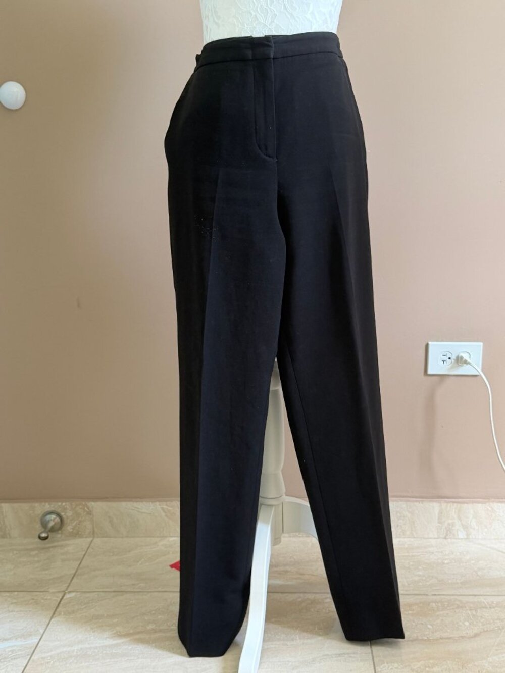 BCBGMAXAZRIA black dress pants Size 10